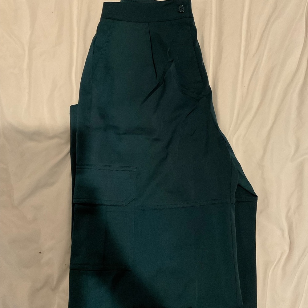 Women’s Dark Green Cargo Pants